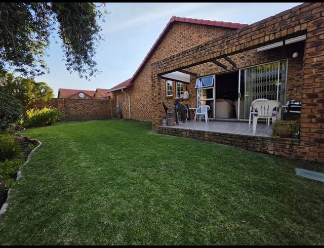 3 BEDROOM TOWNHOUSE FOR SALE IN RANDHART
